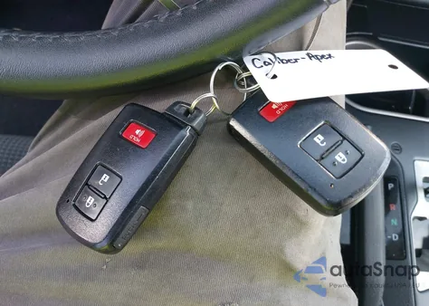 2018 Toyota Rav4 Xle из США, поврежденный, VIN 2T3RFREV3JW699085